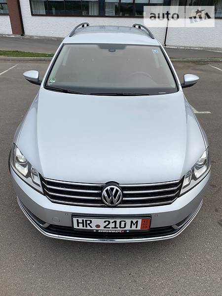 Універсал Volkswagen Passat 2012 в Рівному