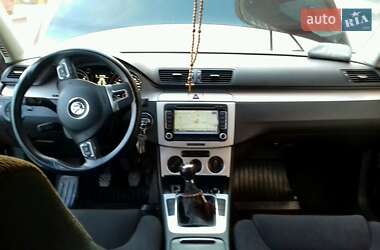 Универсал Volkswagen Passat 2009 в Тернополе