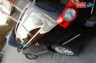 Универсал Volkswagen Passat 2009 в Тернополе