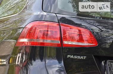 Універсал Volkswagen Passat 2011 в 