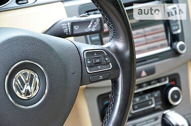 Універсал Volkswagen Passat 2011 в 