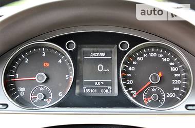Універсал Volkswagen Passat 2011 в 