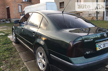 Седан Volkswagen Passat 1998 в 