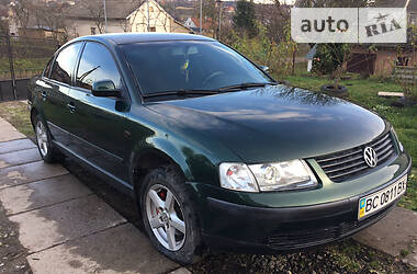 Седан Volkswagen Passat 1998 в 