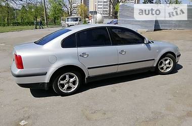 Седан Volkswagen Passat 1999 в 