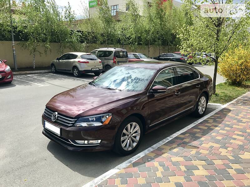 Седан Volkswagen Passat 2012 в 