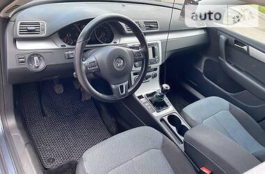 Універсал Volkswagen Passat 2012 в 