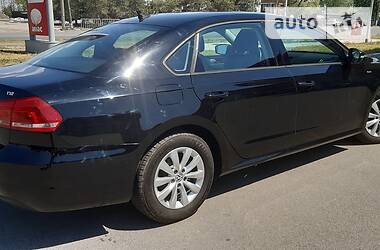 Седан Volkswagen Passat 2015 в 