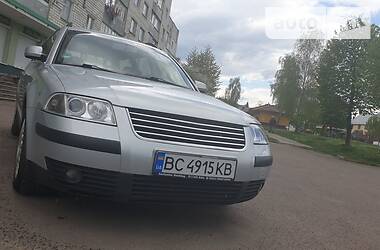 Універсал Volkswagen Passat 2000 в 