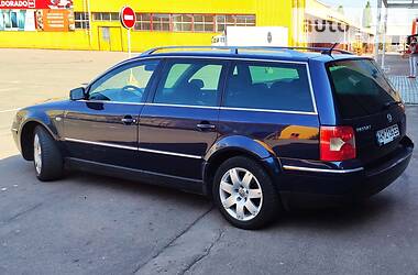 Універсал Volkswagen Passat 2003 в 