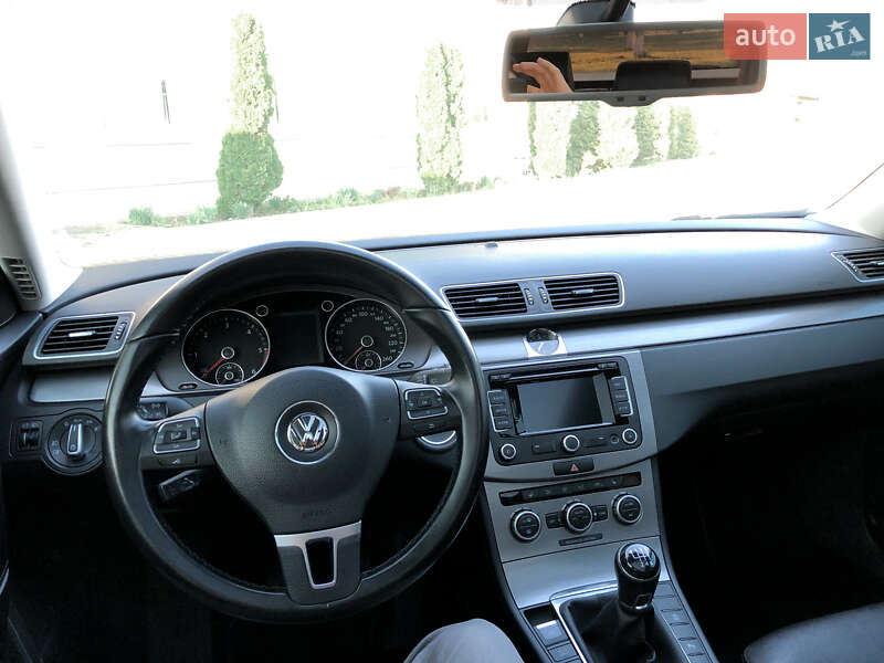 Универсал Volkswagen Passat 2014 в Стрые