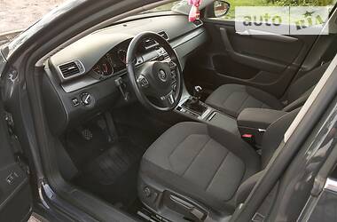 Універсал Volkswagen Passat 2013 в 