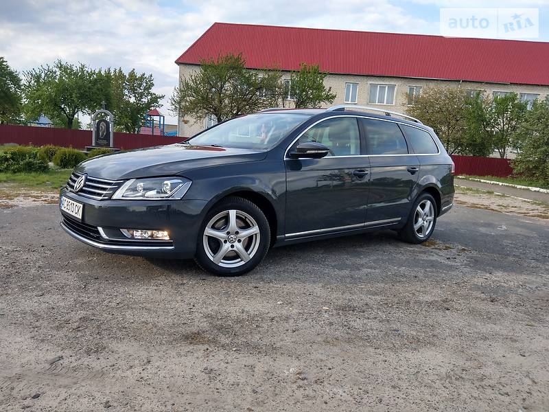 Універсал Volkswagen Passat 2013 в 