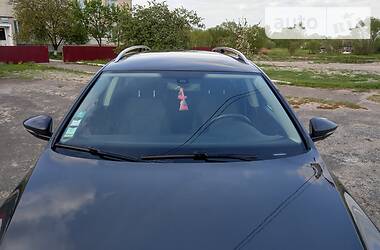 Універсал Volkswagen Passat 2013 в 