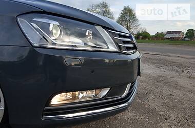Універсал Volkswagen Passat 2013 в 