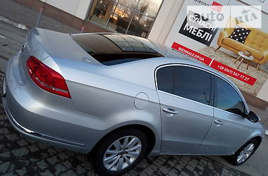 Седан Volkswagen Passat 2012 в 