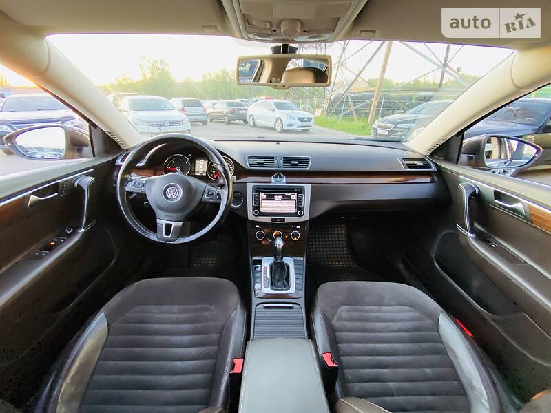 Седан Volkswagen Passat 2012 в Харкові фото 31 Седан Volkswagen Passat 2012 в Харкові