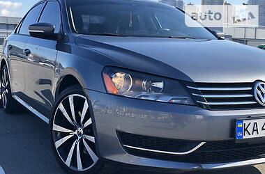 Седан Volkswagen Passat 2015 в Киеве