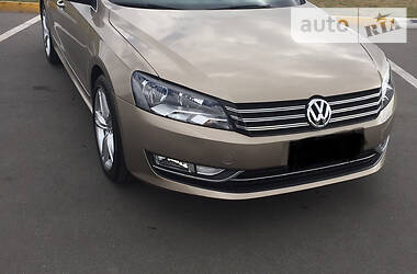Седан Volkswagen Passat 2014 в 