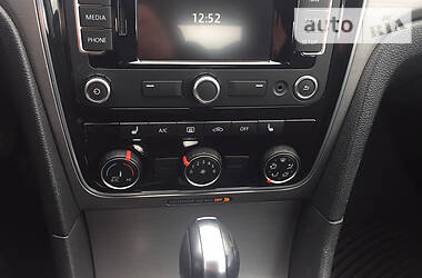 Седан Volkswagen Passat 2014 в 