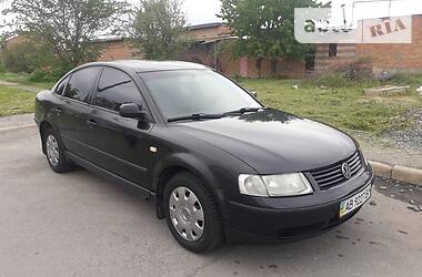 Седан Volkswagen Passat 2000 в 