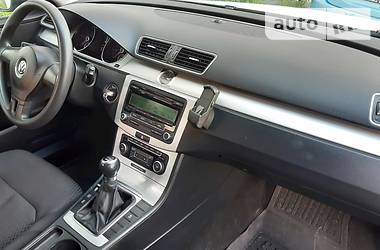 Універсал Volkswagen Passat 2011 в 
