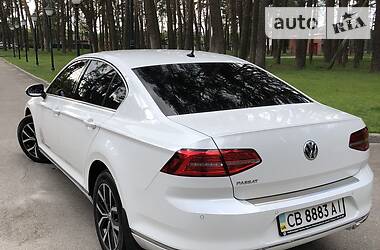 Седан Volkswagen Passat 2018 в Чернигове