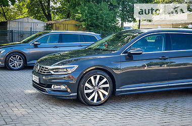 Универсал Volkswagen Passat 2015 в Черновцах