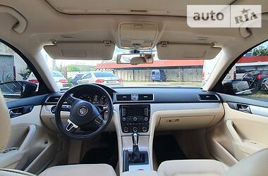 Седан Volkswagen Passat 2012 в 