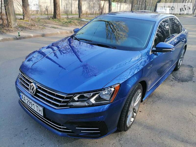 Седан Volkswagen Passat 2016 в Києві