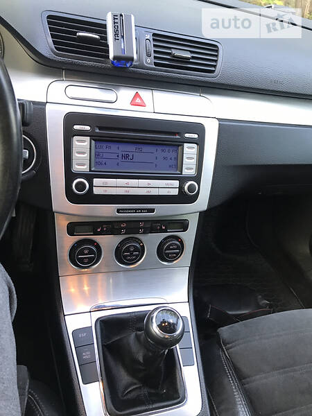 Універсал Volkswagen Passat 2006 в Рівному фото 38 Універсал Volkswagen Passat 2006 в Рівному