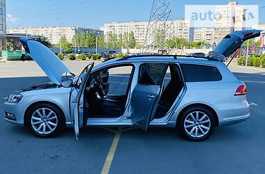 Универсал Volkswagen Passat 2013 в Одессе