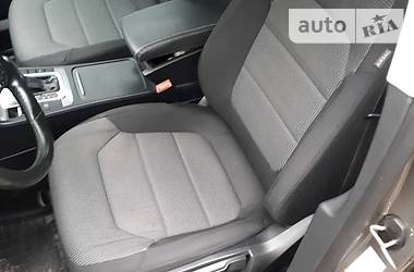 Універсал Volkswagen Passat 2011 в 
