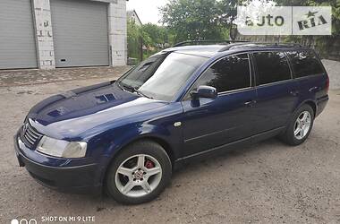 Універсал Volkswagen Passat 1999 в 