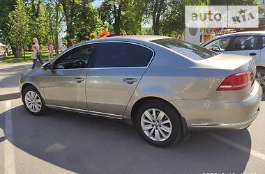 Седан Volkswagen Passat 2012 в 