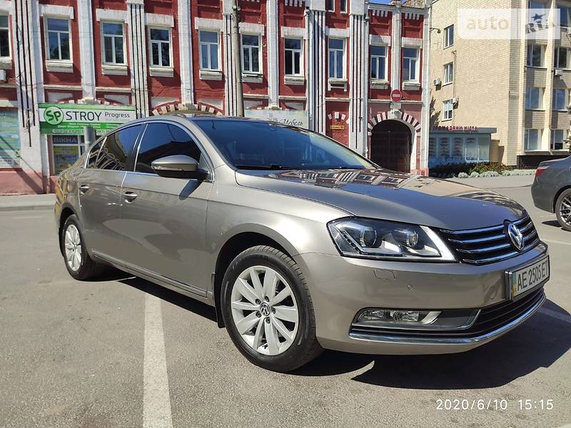 Седан Volkswagen Passat 2012 в Дніпрі фото 2 Седан Volkswagen Passat 2012 в Дніпрі
