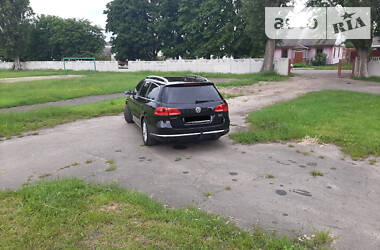 Універсал Volkswagen Passat 2012 в 