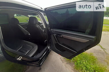 Універсал Volkswagen Passat 2012 в 