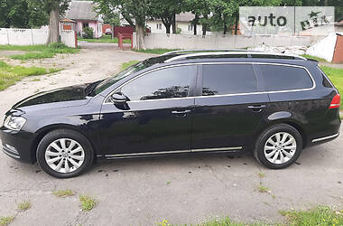 Універсал Volkswagen Passat 2012 в 