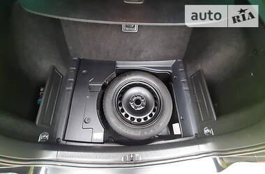 Універсал Volkswagen Passat 2012 в 