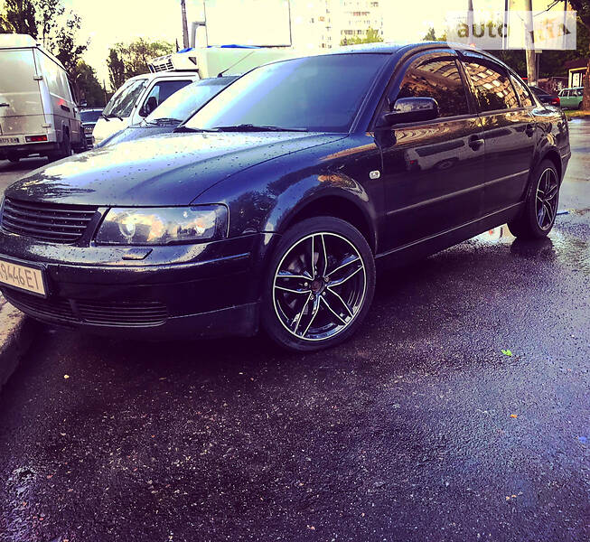Седан Volkswagen Passat 2000 в Одесі