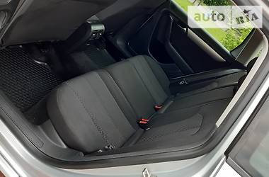 Універсал Volkswagen Passat 2011 в 