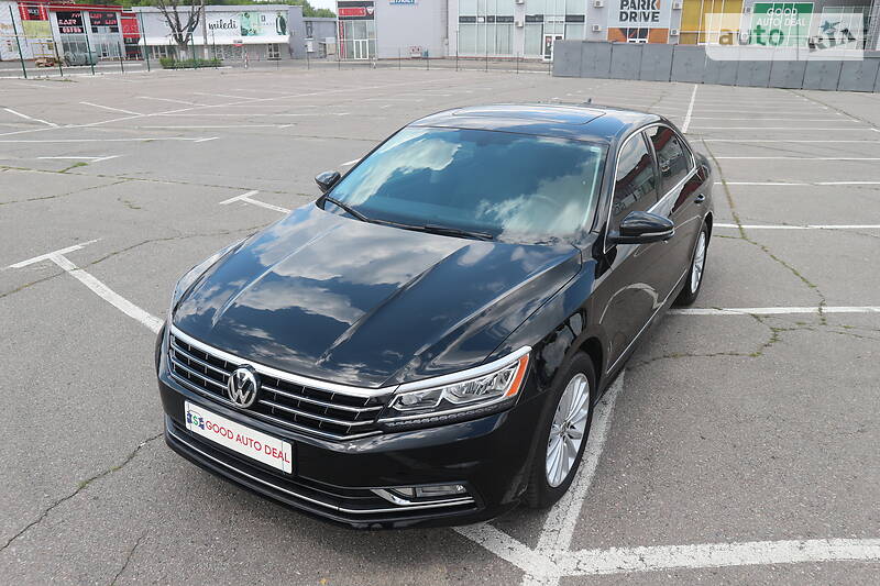 Седан Volkswagen Passat 2016 в Харькове