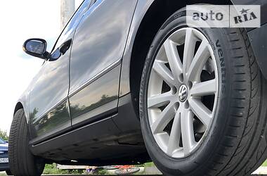 Седан Volkswagen Passat 2007 в 