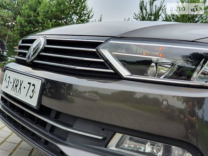Універсал Volkswagen Passat 2015 в Дрогобичі