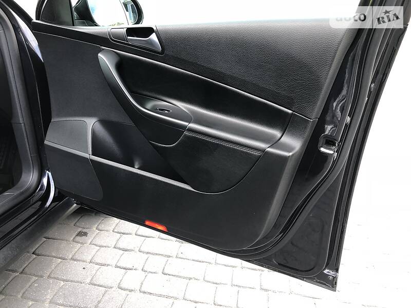 Універсал Volkswagen Passat 2010 в Львові фото 100 Універсал Volkswagen Passat 2010 в Львові