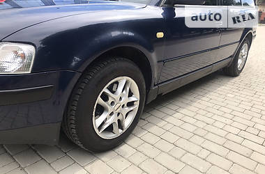 Хетчбек Volkswagen Passat 1999 в 