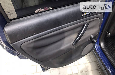 Хетчбек Volkswagen Passat 1999 в 