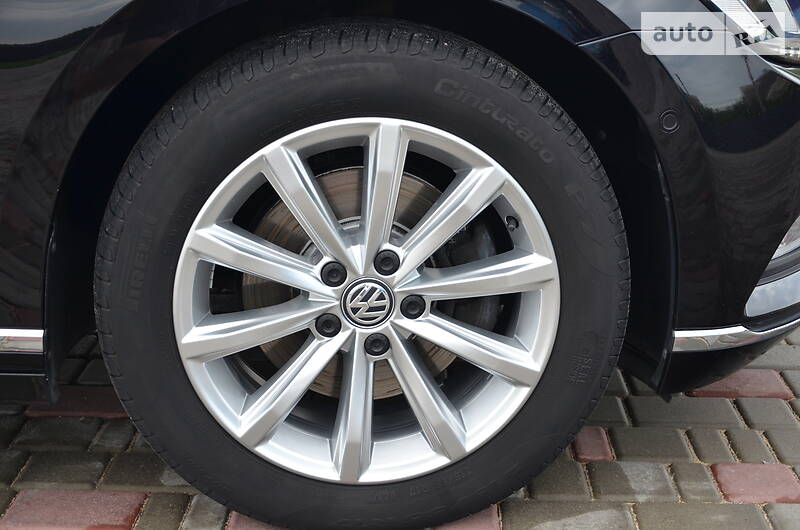 Універсал Volkswagen Passat 2015 в Луцьку