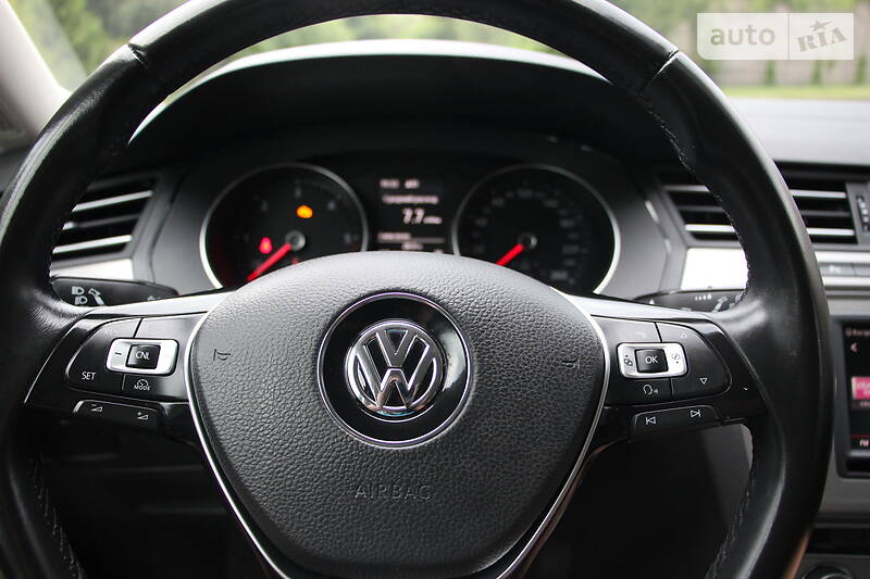 Універсал Volkswagen Passat 2016 в Рівному